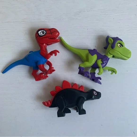 LEGO Marvel 11200 Spidey & Gobby’s Raptor Battle at Tree House HQ - Picture 5 of 11